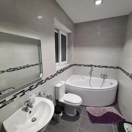 St Julians Central 2 Bedroom Apartment Saint Julian's Exterior photo